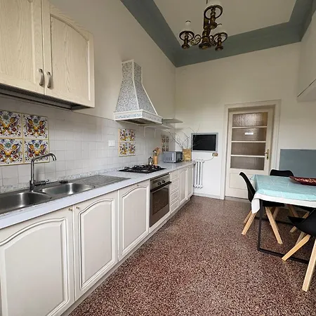 Guest house Sweet 3 - Affittacamere Lucca